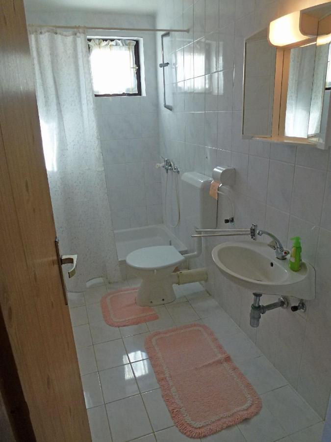Apartment Milica Njivice Buitenkant foto